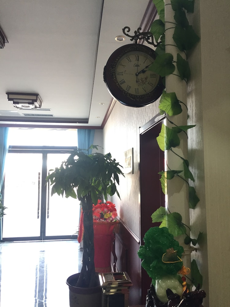 Xuhao Hotel
