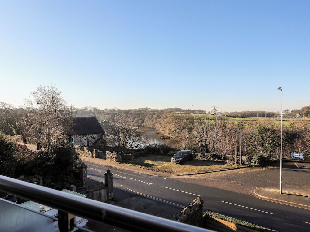 Bryn Min Manton Penthouse
