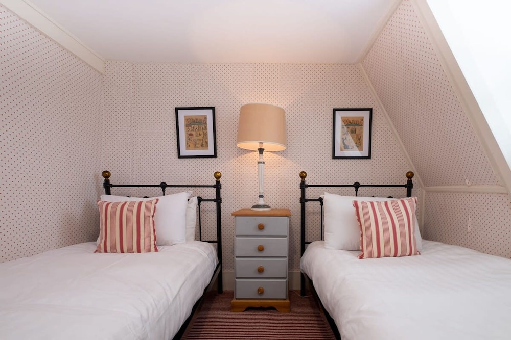 Host Stay George Street Townhouse