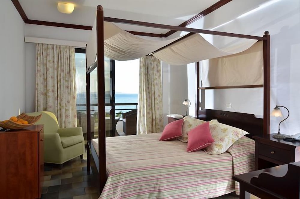 Limira Mare Hotel photo 2