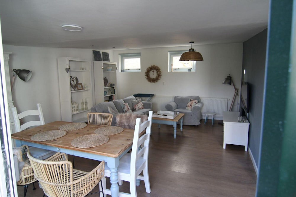 Furnished Bungalow Near Beach