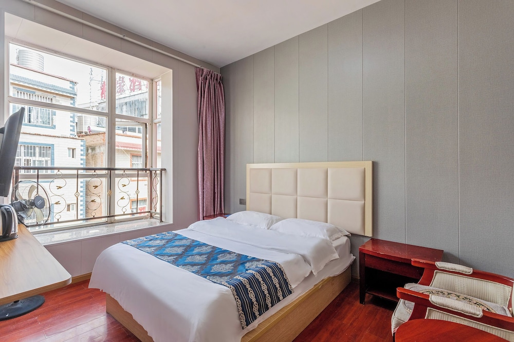 Kunming Panju Hotel