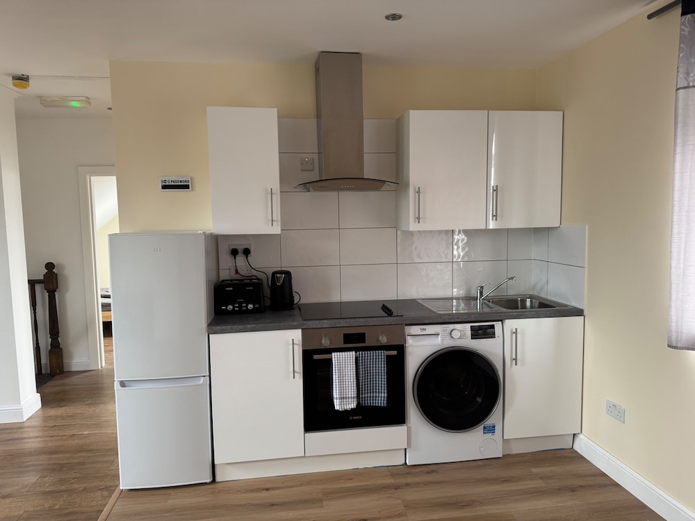 London Retreat With Great Location