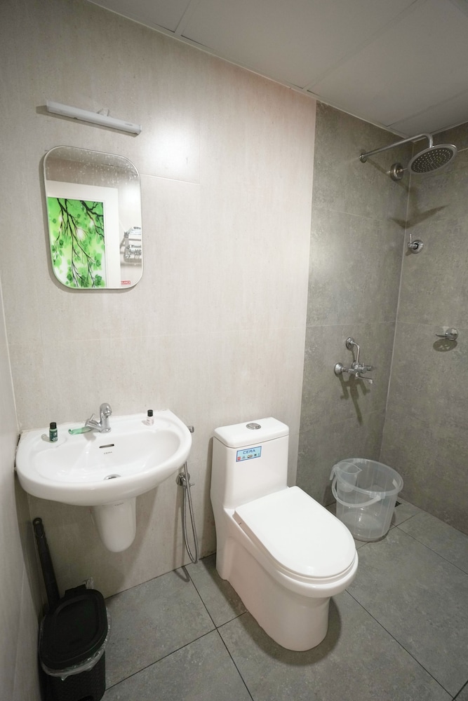 Centur Apartments