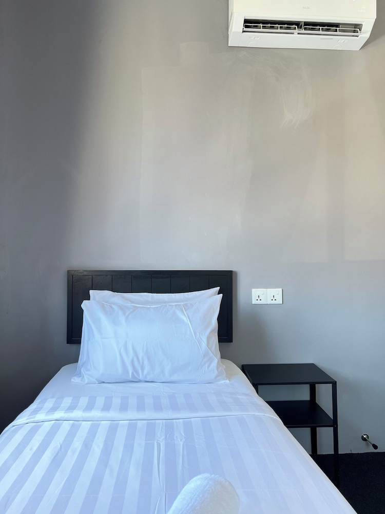Quee Hotel
