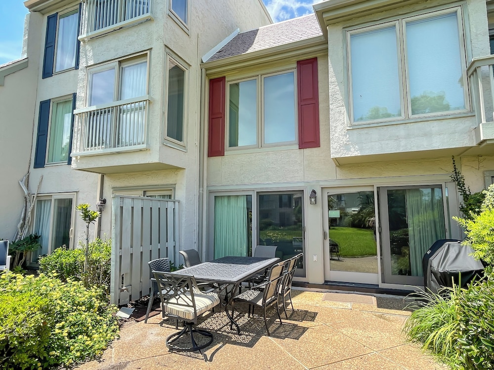 725 Schooner Court at The Sea Pines Resort