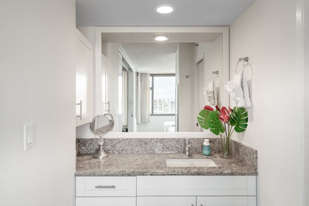 Waikiki Banyan Condo Located One Block From Waikiki Beach! by Koko Resort Vacation Rentals