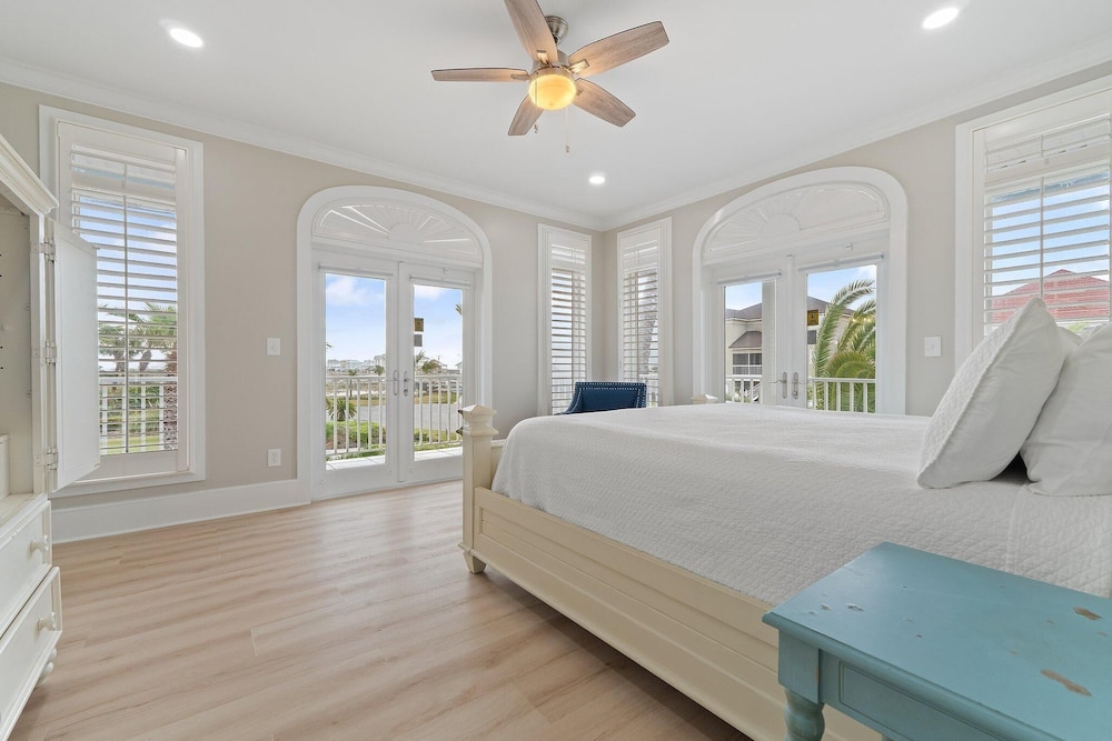 Reunion Beach House