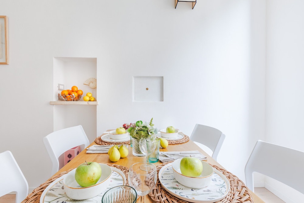 Casa Joyce in Lucca With 1 Bedrooms and 1 Bathrooms