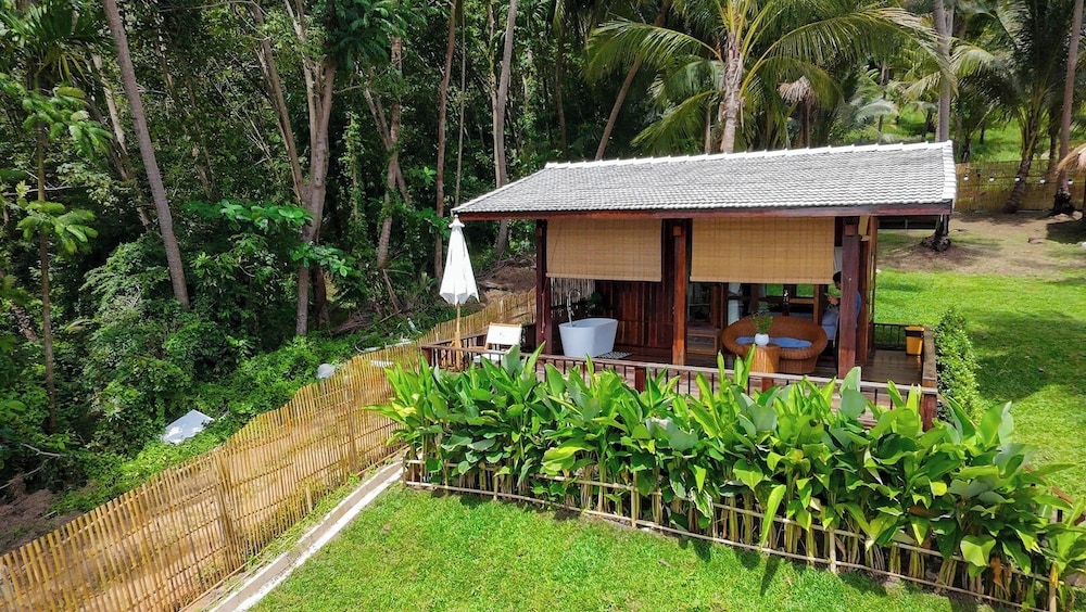 Baan Lhong View Lay