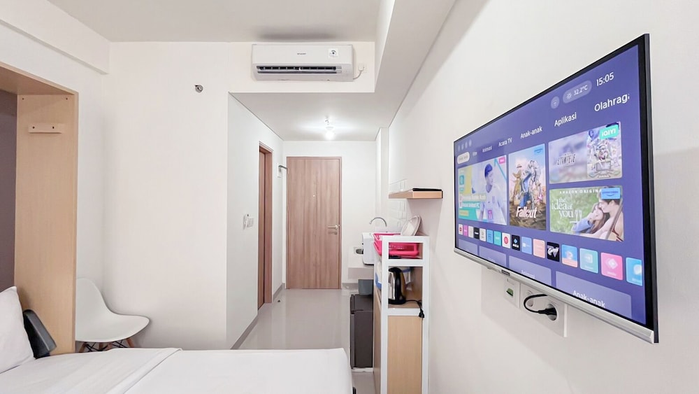 Minimalist Studio Room Near Unhas At Bandaraya - Tallasa City Makassar Apartment