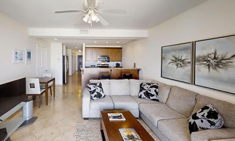 Hotel La Vista Azul - Image 1