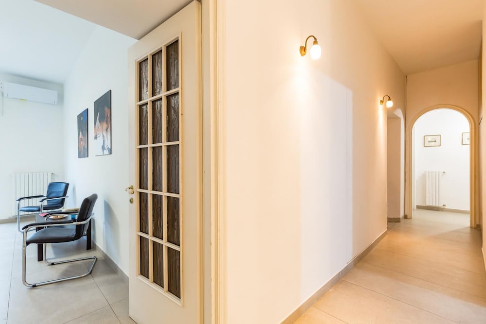 Posillipo Bright Apartment With Parking Space