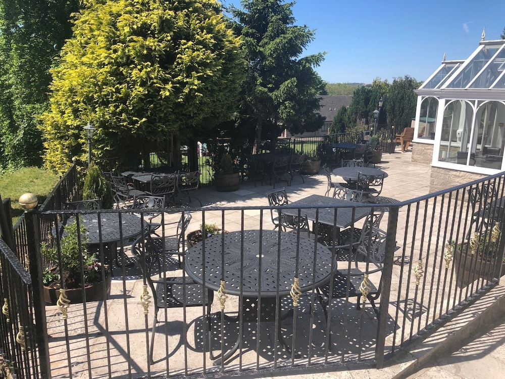 The Dog and Partridge Country Inn