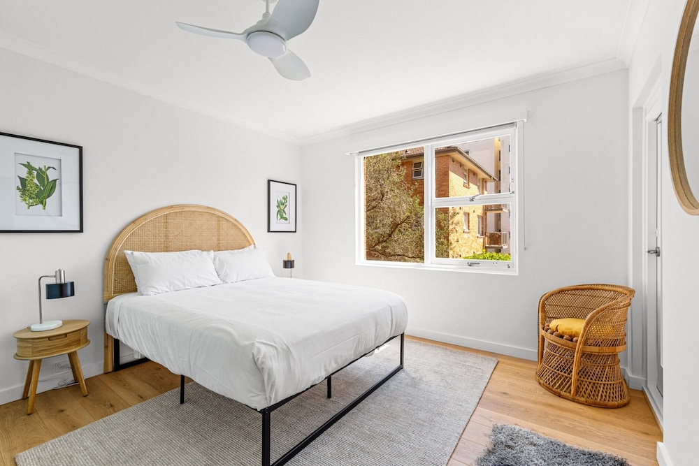 Gorgeous 3-bed Manly Pad, Short Walk to the Beach