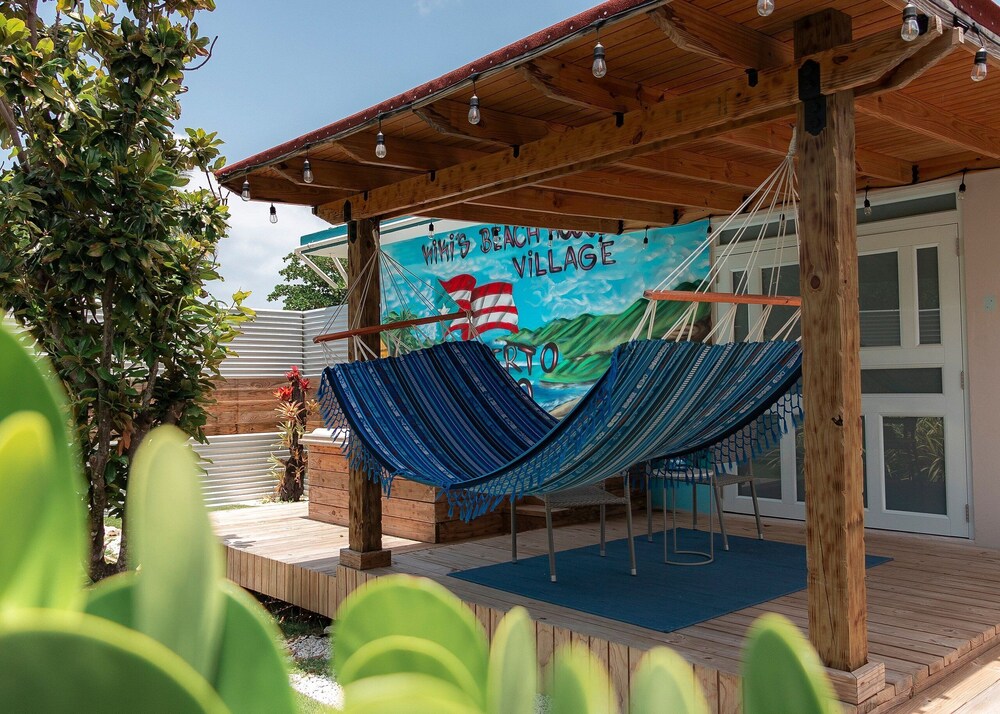 Tropical Breeze Escapes Couples Studio view 3