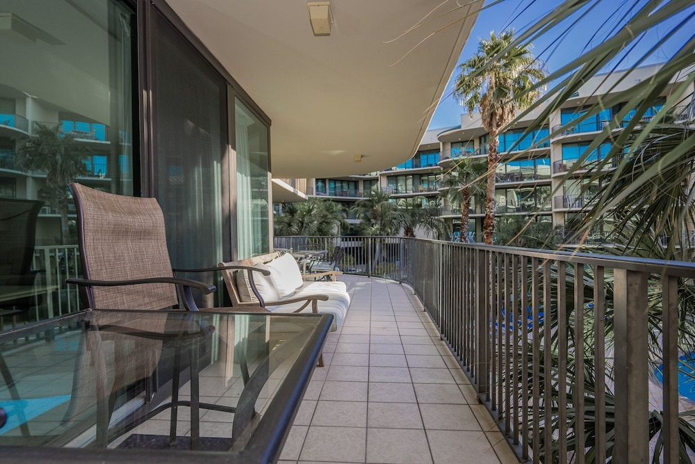 Phoenix On The Bay 1215 3 Bedroom Condo