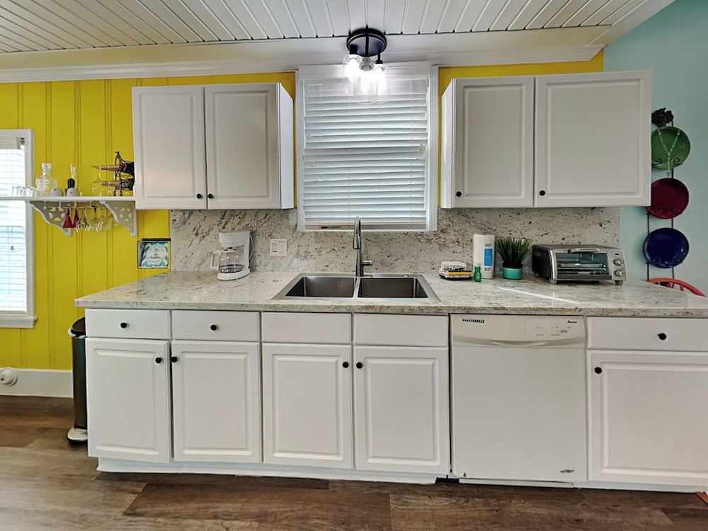 Seawall Celebration Manor by Ryson Vacation Rentals
