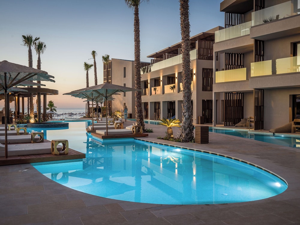 Nalu Resort & Spa
