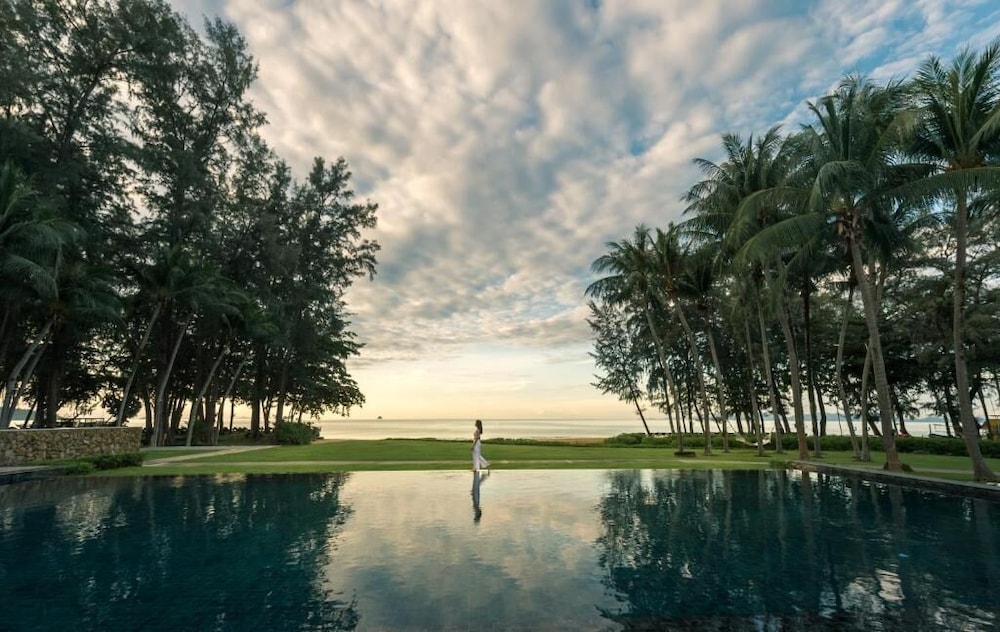 Dusit Thani Krabi Beach Resort 61