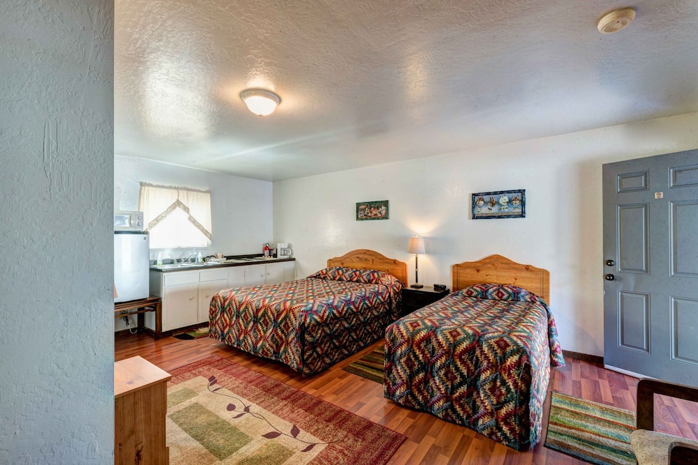 Lake Shasta Lodge