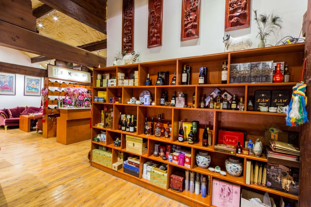 Lijiang Bairui Vacation Hotel