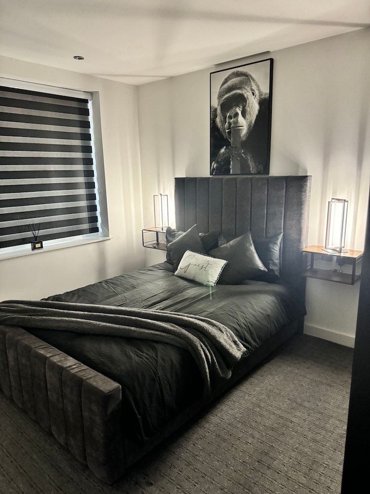 Luxury Flat in Uxbridge