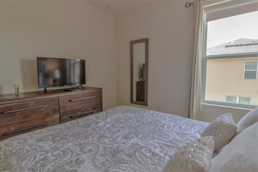 Compass Bay 3133 - Image 2