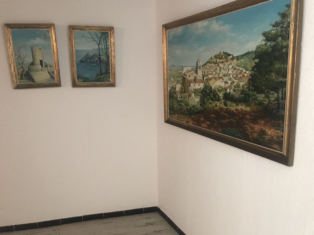 Hostal Ca's Bombu