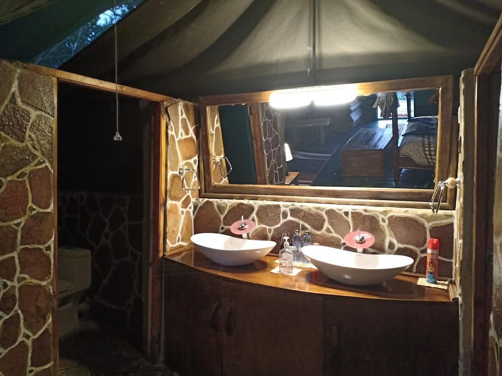 Mara Duma Luxury Camp