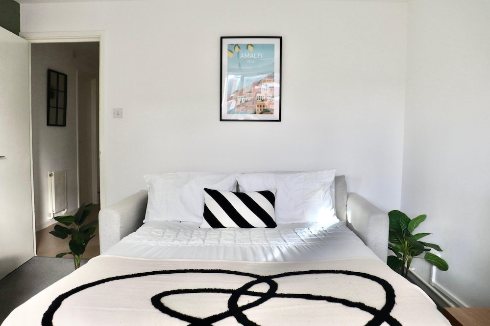 Stunning 1 Bedroom Apartment in Central London