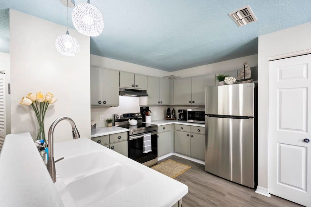 Uptown Gem The Castaway Cottage Dog Friendly