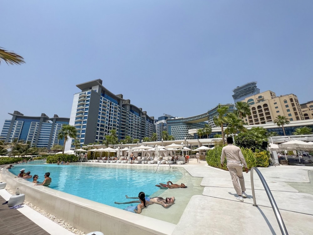 Signature Studio W Full Sea View on Palm Jumeirah