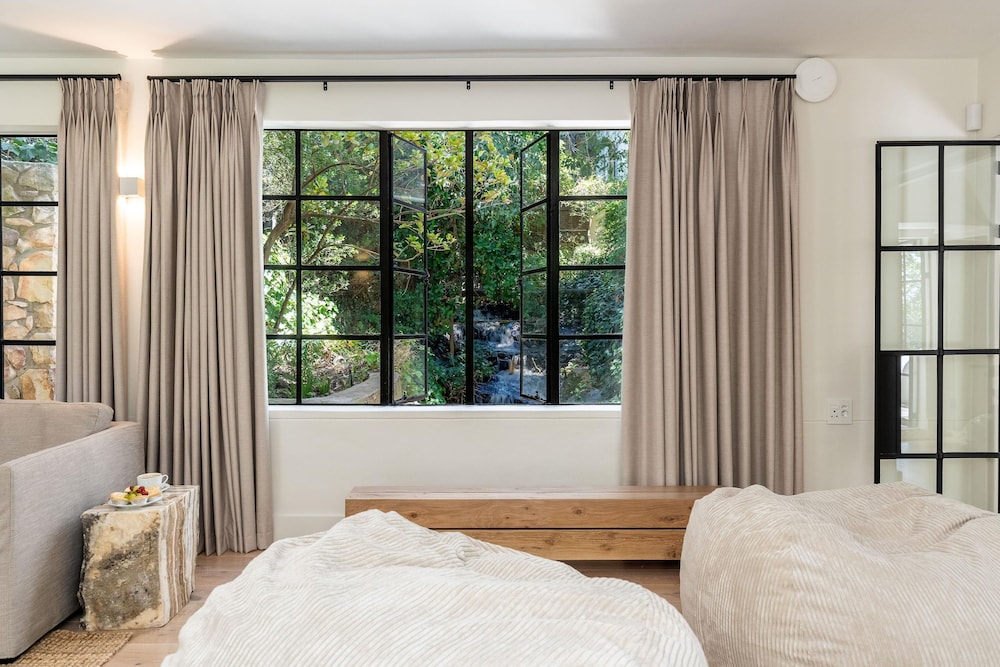 River 42 Camps Bay - Luxury Villa With Pool Stream