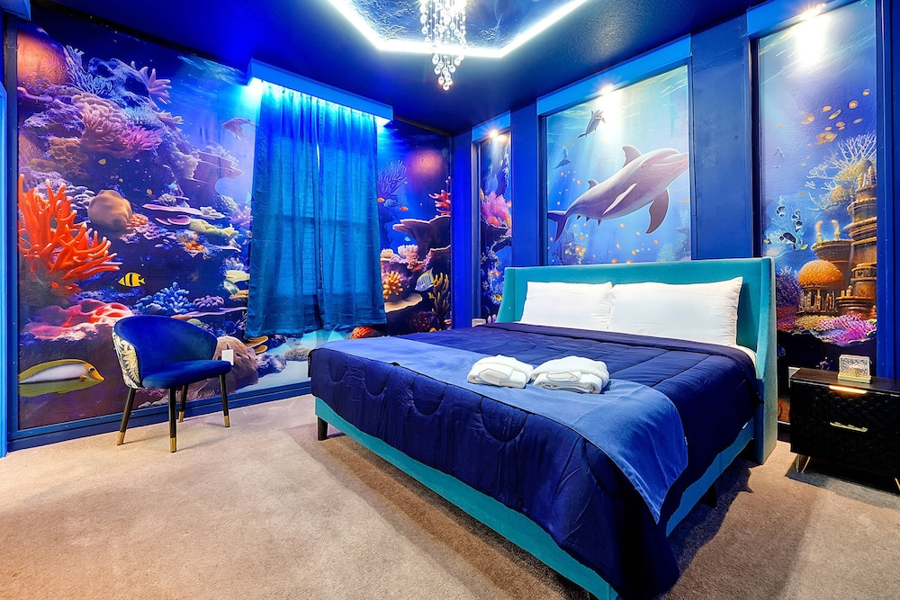 Luxury and Sophisticated 15 BR Ensuite
