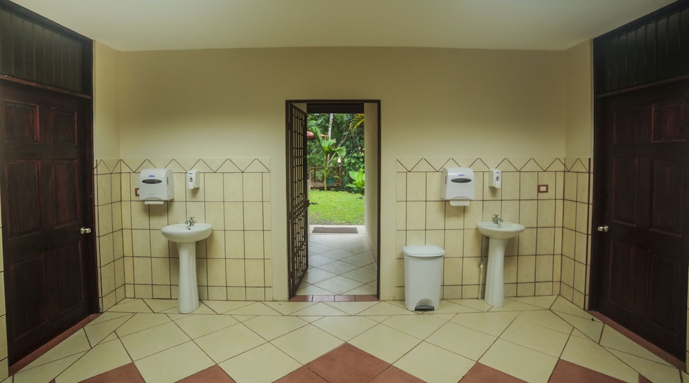 Ukinca Hostel