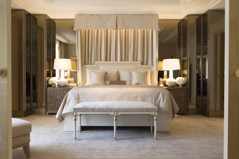 Four Seasons Hotel George V-4