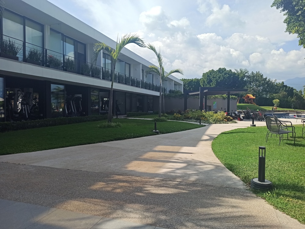 Hotel & Villa Internacional de Tenis - Image 1