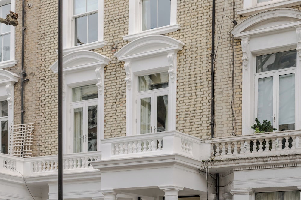 Your Apartment - Kensington