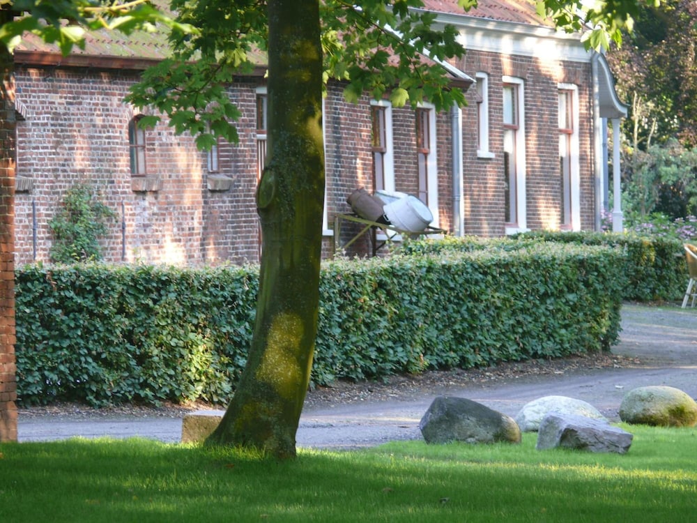 Photo 43