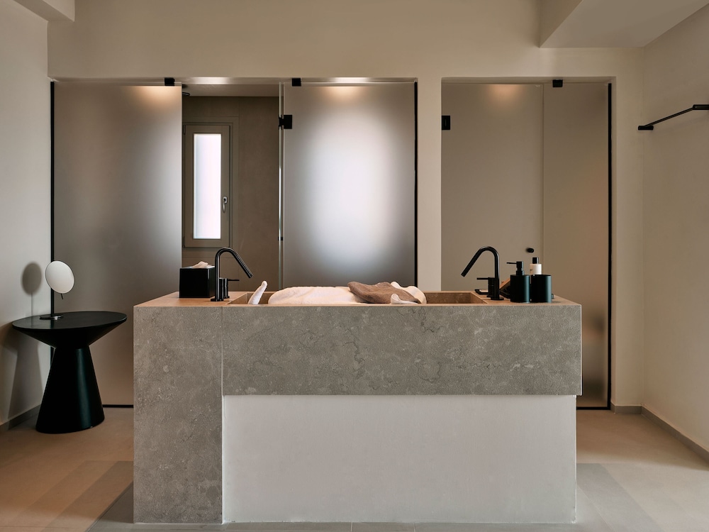 Kounoupas Complex by Mykonos Rocks