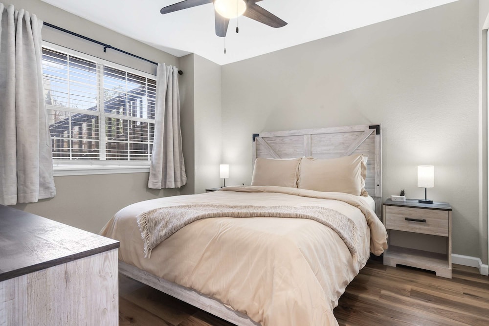Modern Comfort Retreat