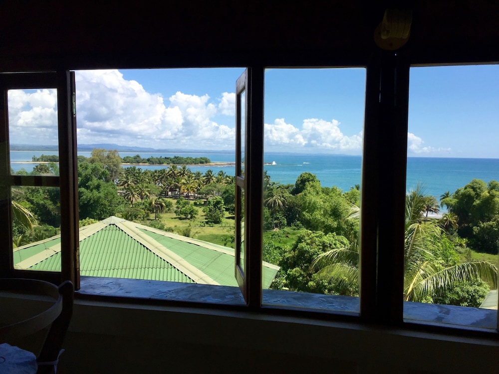 Oasis Lodge