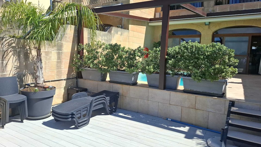 Aurelia Gozo BnB