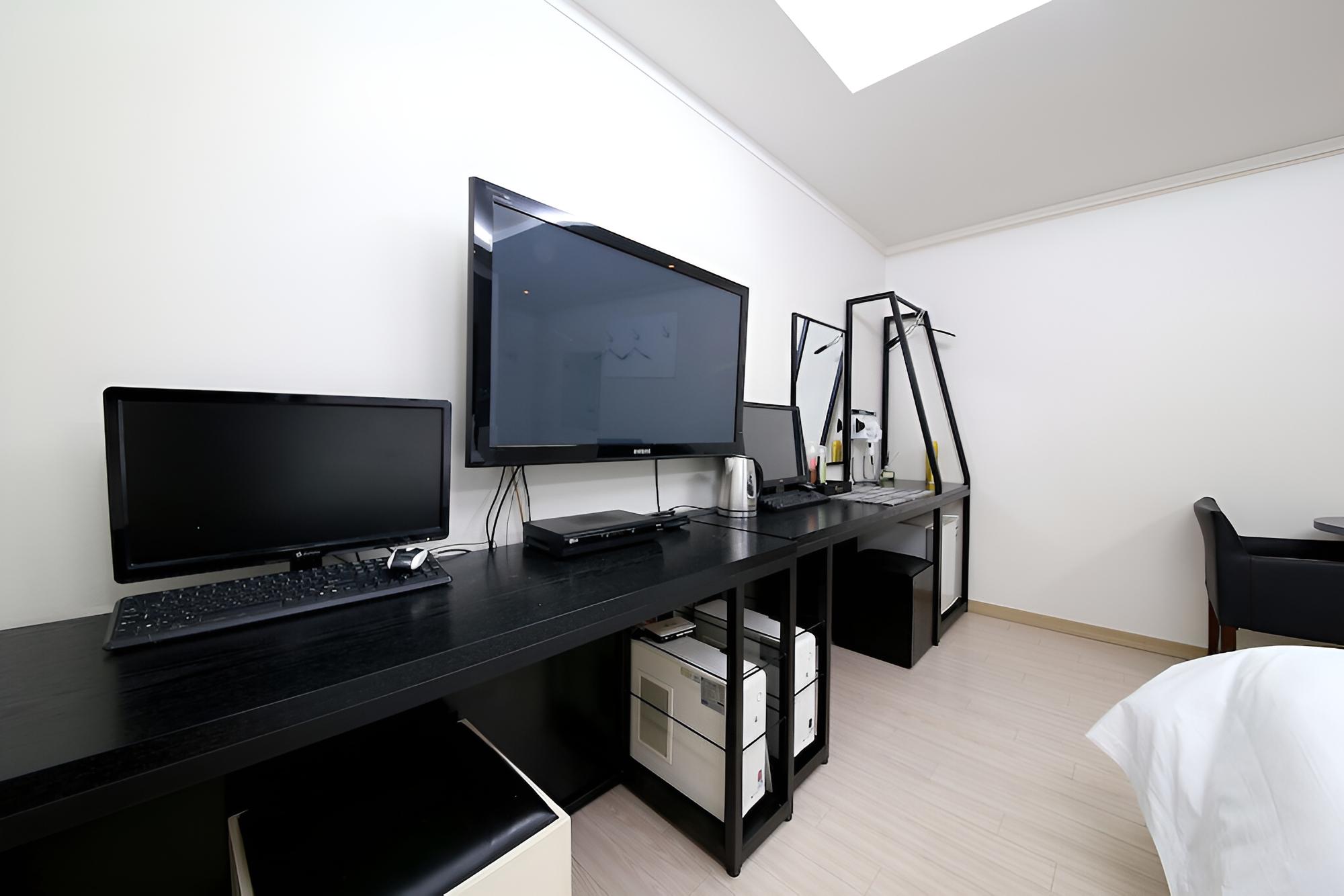 Photo 43