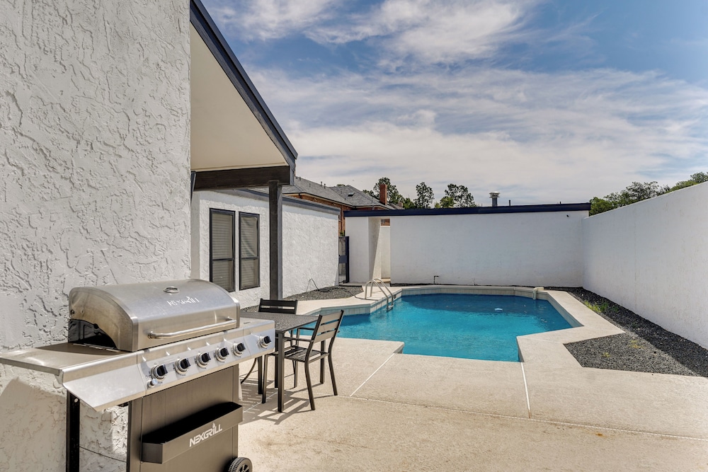 Outdoor Entertainment Area: Spacious Midland Home!