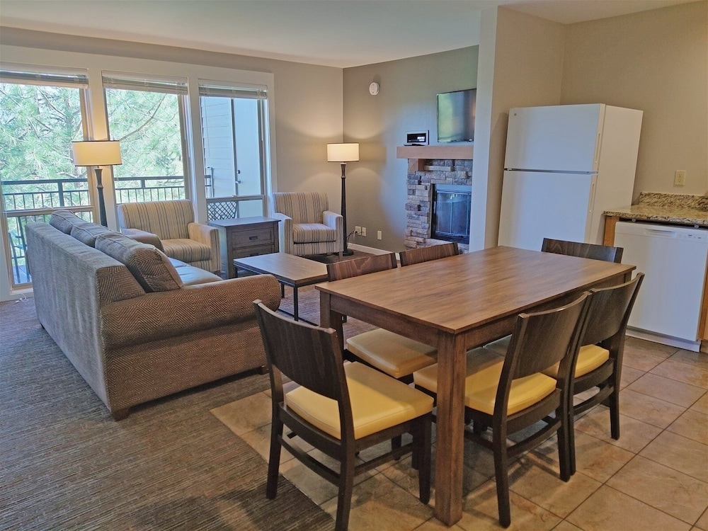 7th Mtn 823f 3 Bedroom Condo