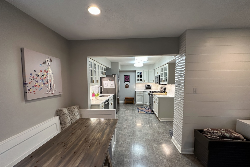 Casa Kelly 4 Bedroom Home by RedAwning - Property Image 4