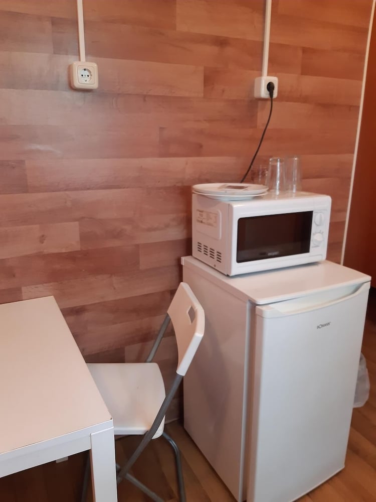 2-Rent Group Hostel Rooms&Apartments TUB19A