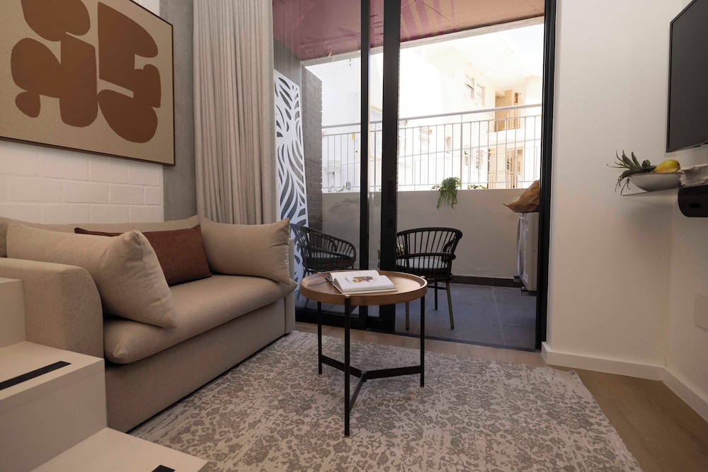 THREE43 on B - Fluent Serviced Apartments